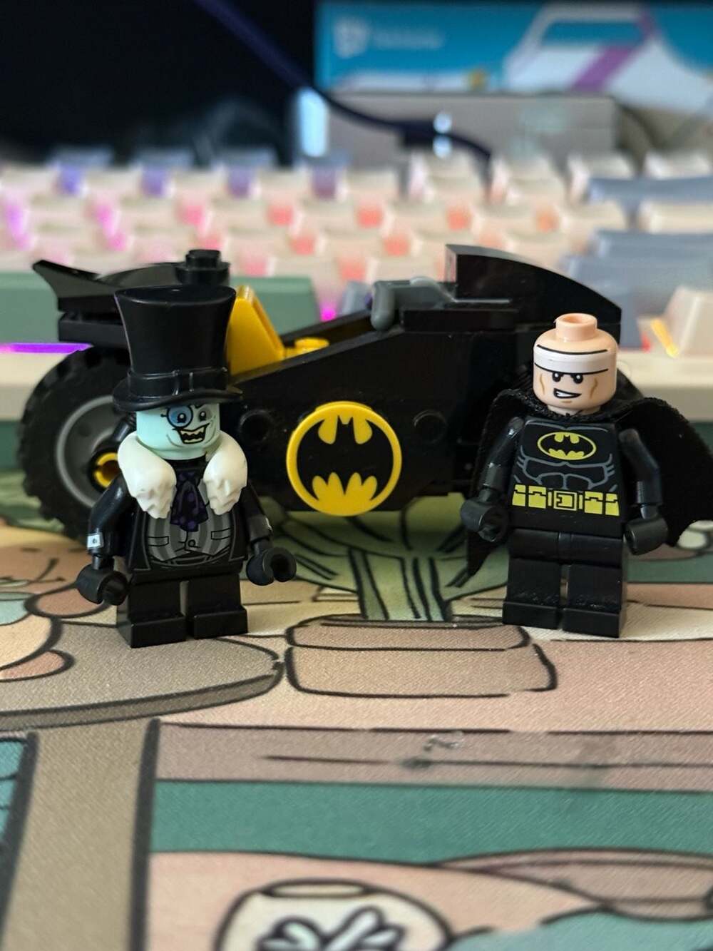 LEGO DC Batman and The Penguin Minifigures with Batcycle Lot
